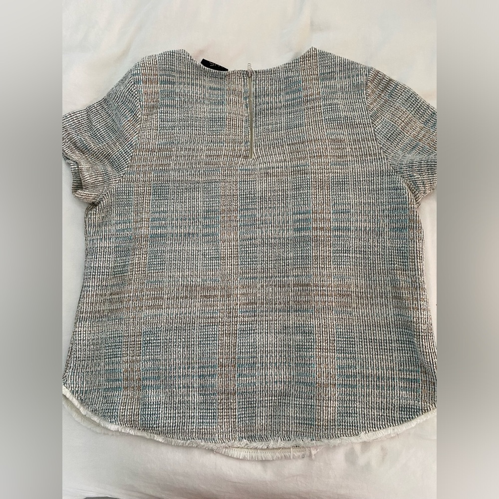 W5 Knit Textured Blue Beige Fringe Bottom Shirt Size XL - Picture 7 of 8